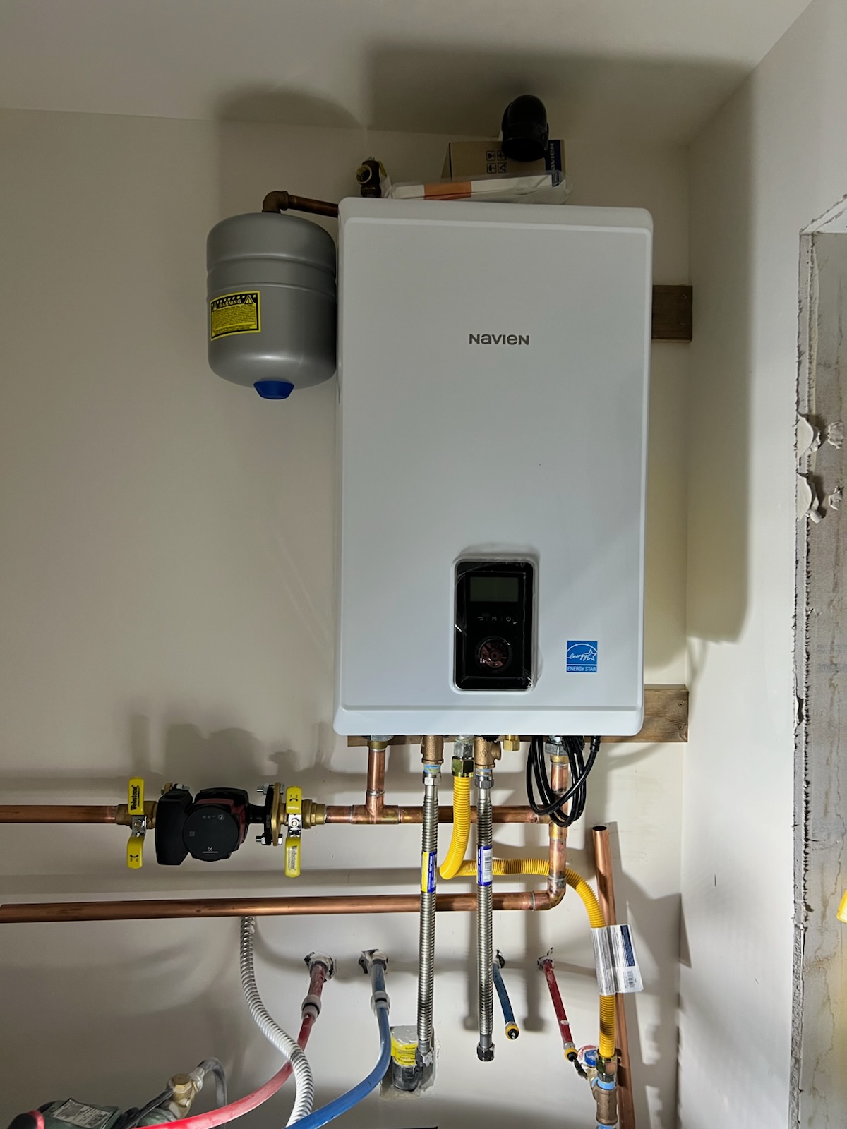 Specialty Plumbing & Heating Project - Expert Heating Solutions